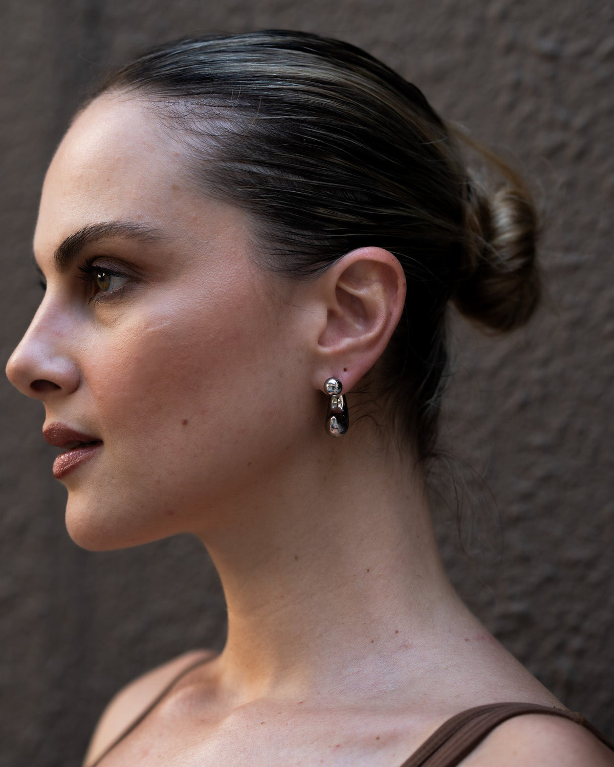Moon 2-way Studs